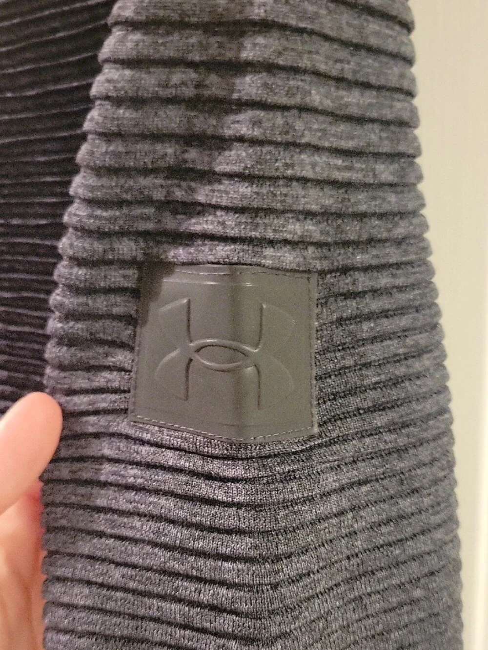 Under Armour Men’s Navy and Black Textured Crewneck Sweater